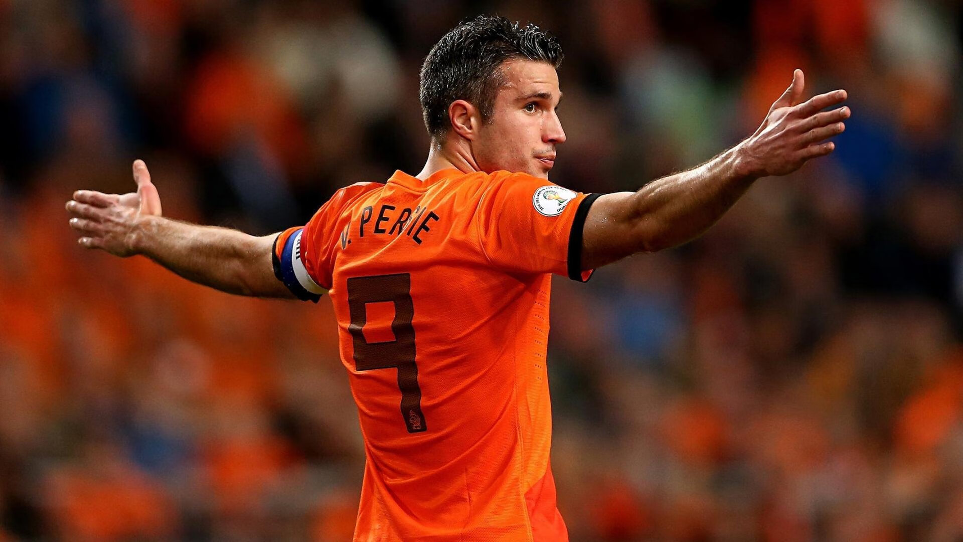 开云体育在线赛事直播-五大联赛边路组合如何影响整体战术结构韵律，五大顶级边路